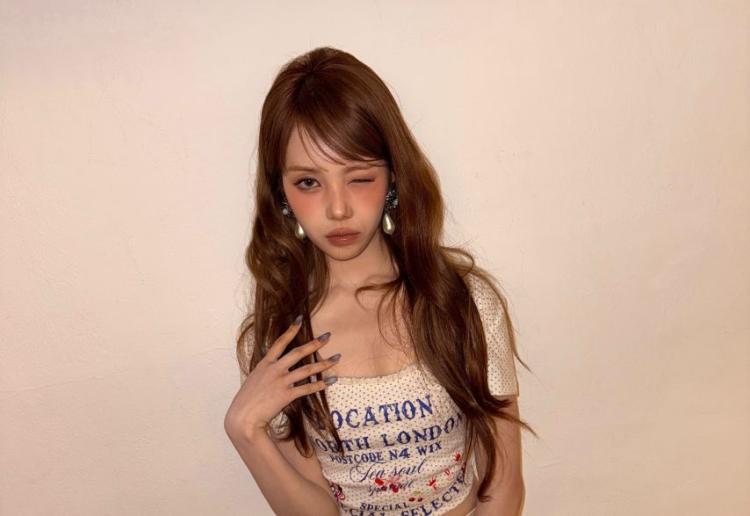 베이비돈크라이 미아, 이현1