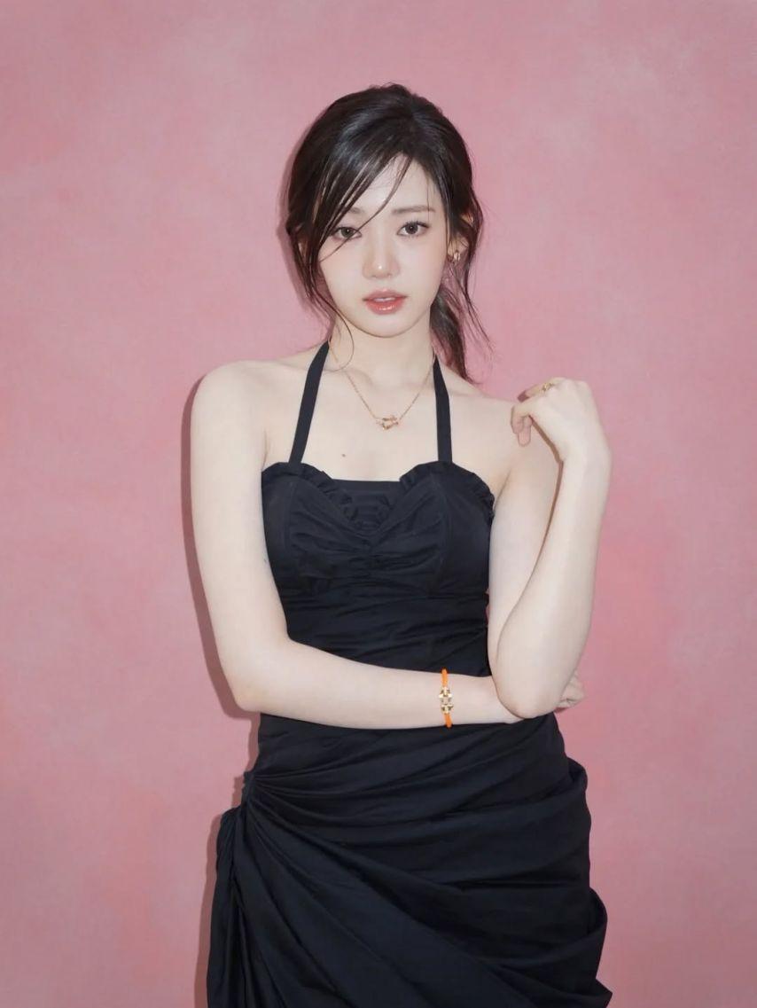 BABYMONSTER (베이비몬스터) 로라1