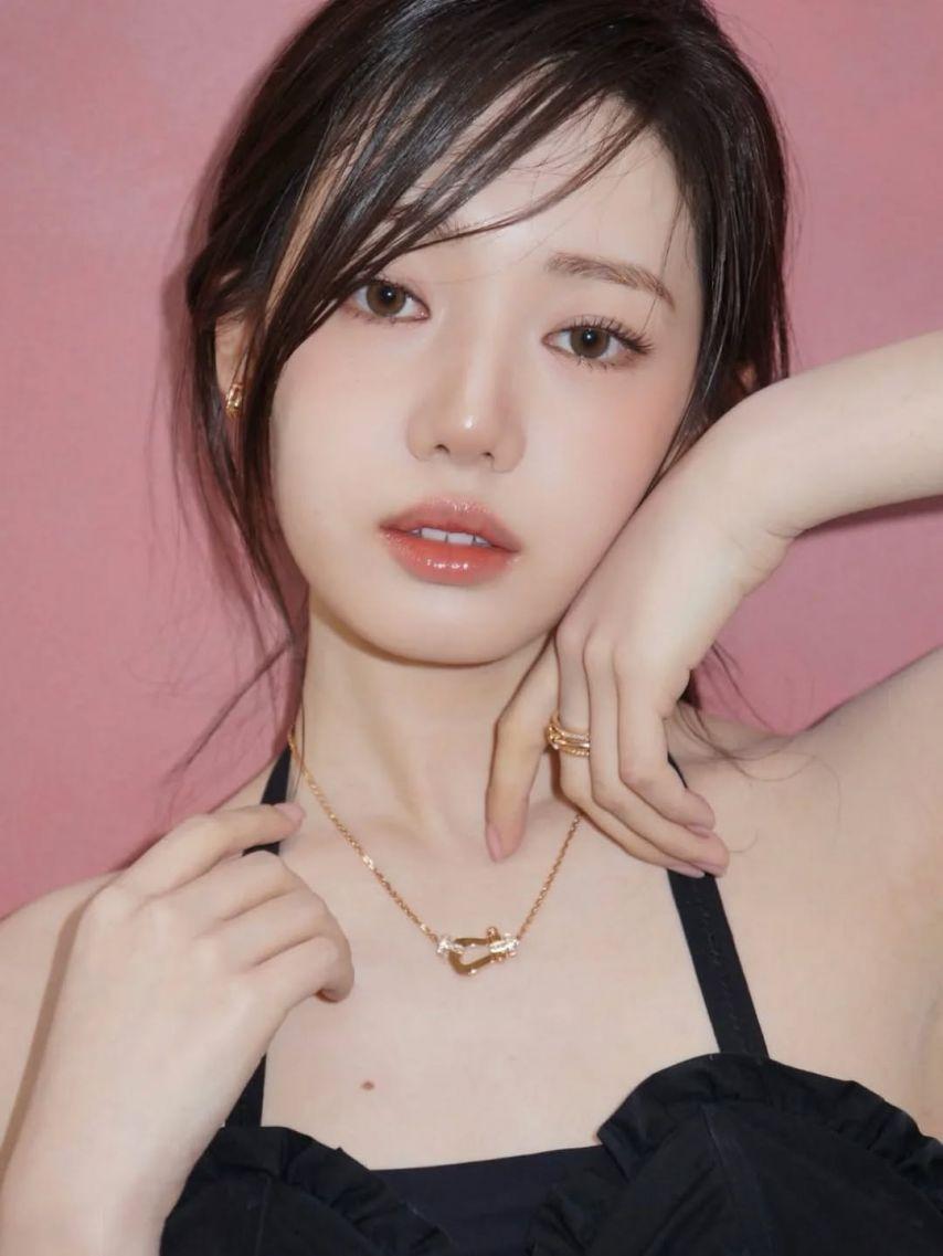 BABYMONSTER (베이비몬스터) 로라9