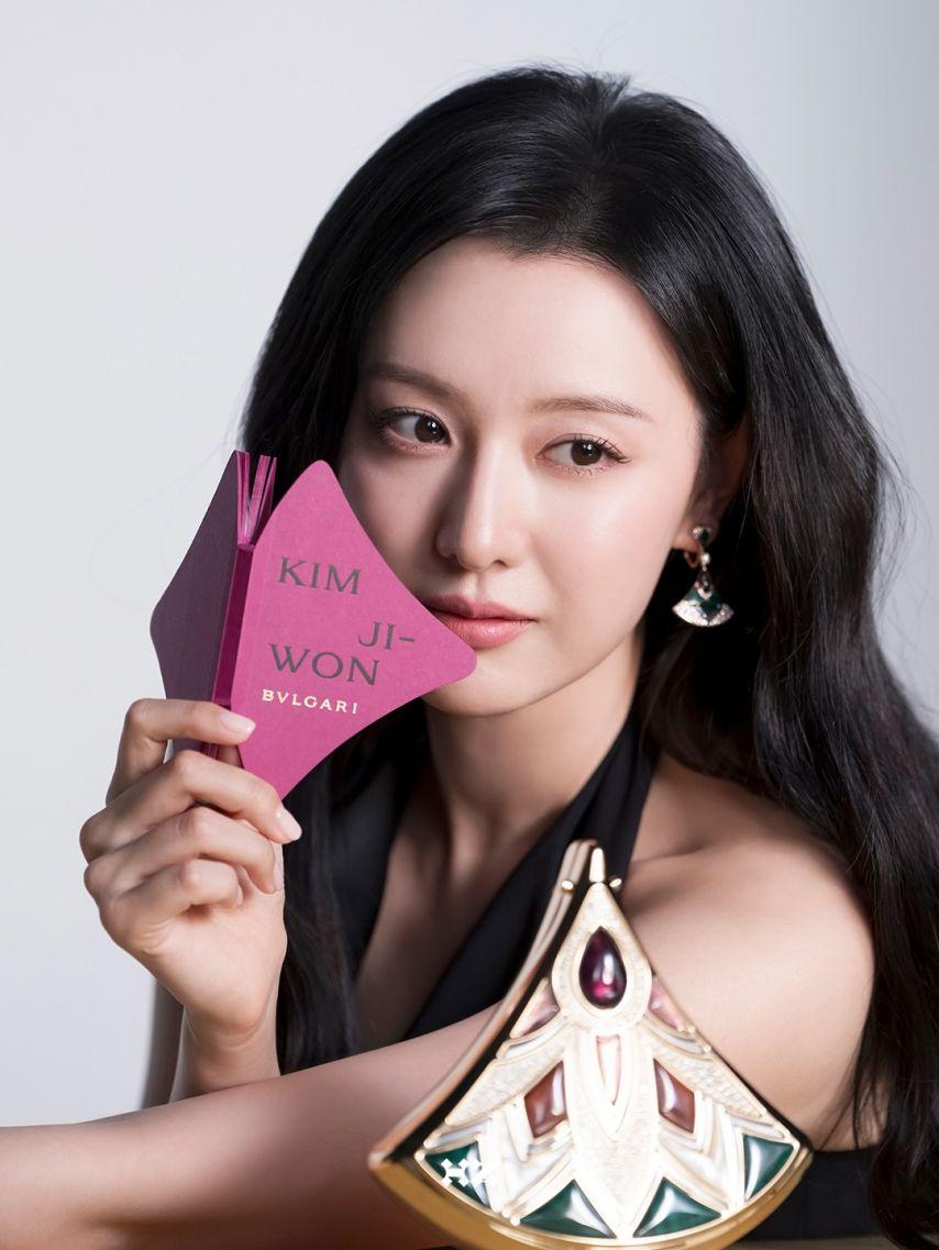 김지원 불가리 비하인드13