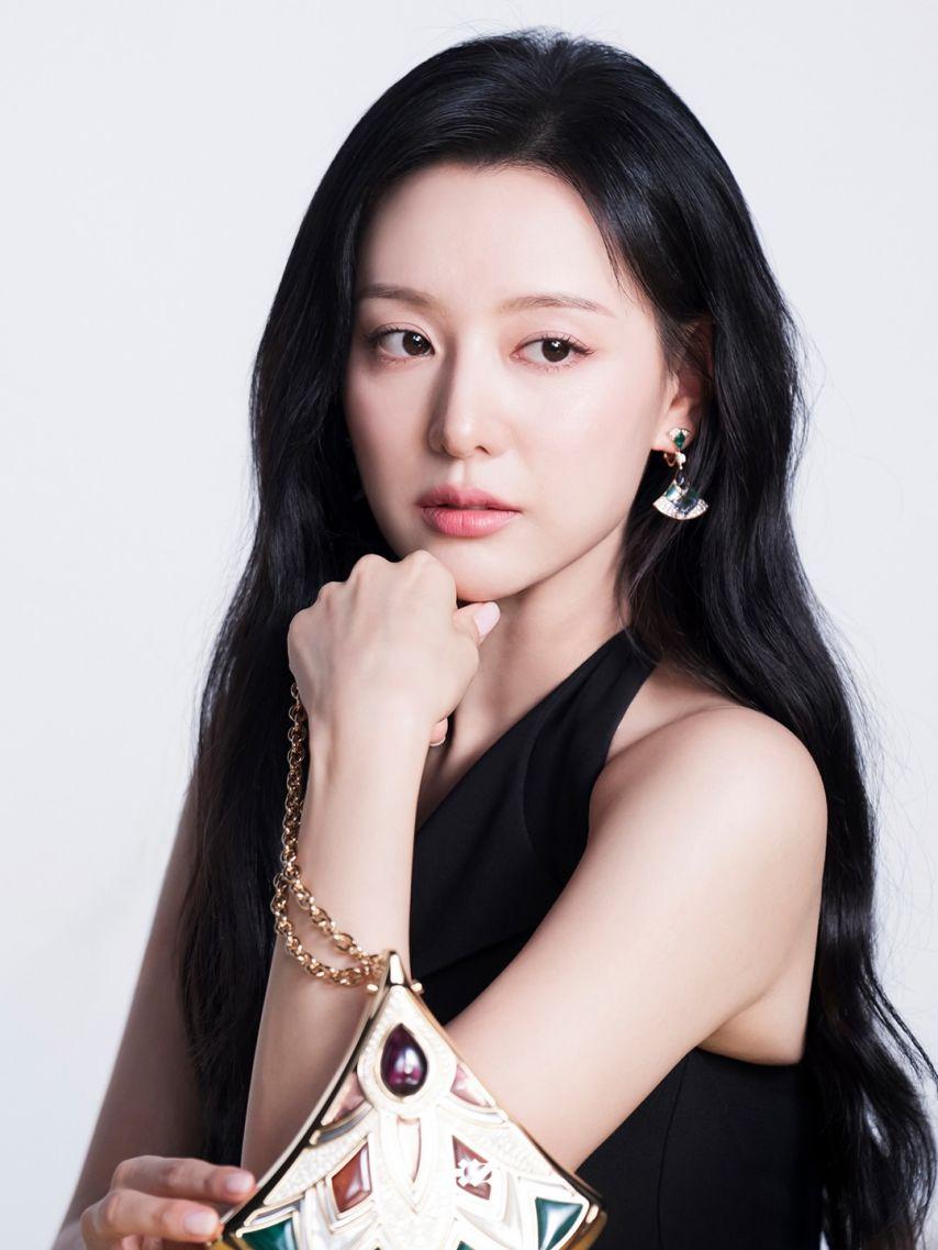 김지원 불가리 비하인드1