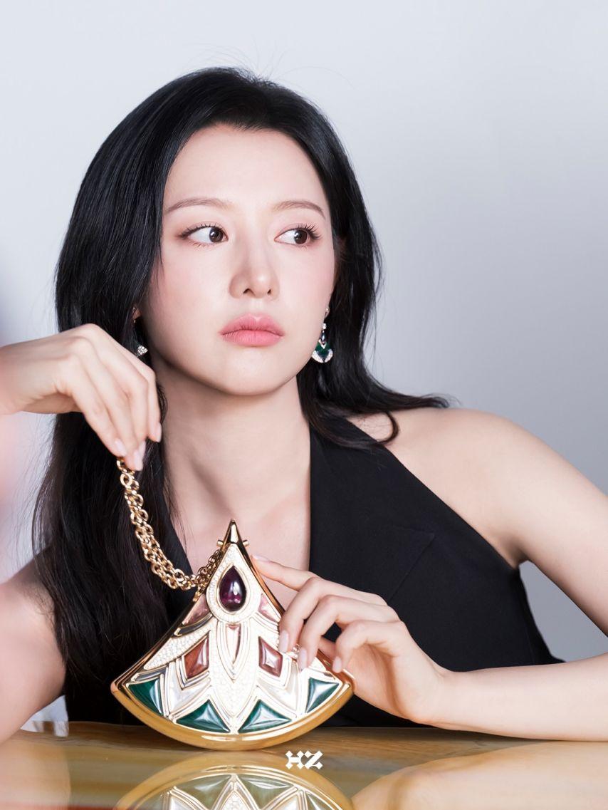 김지원 불가리 비하인드2