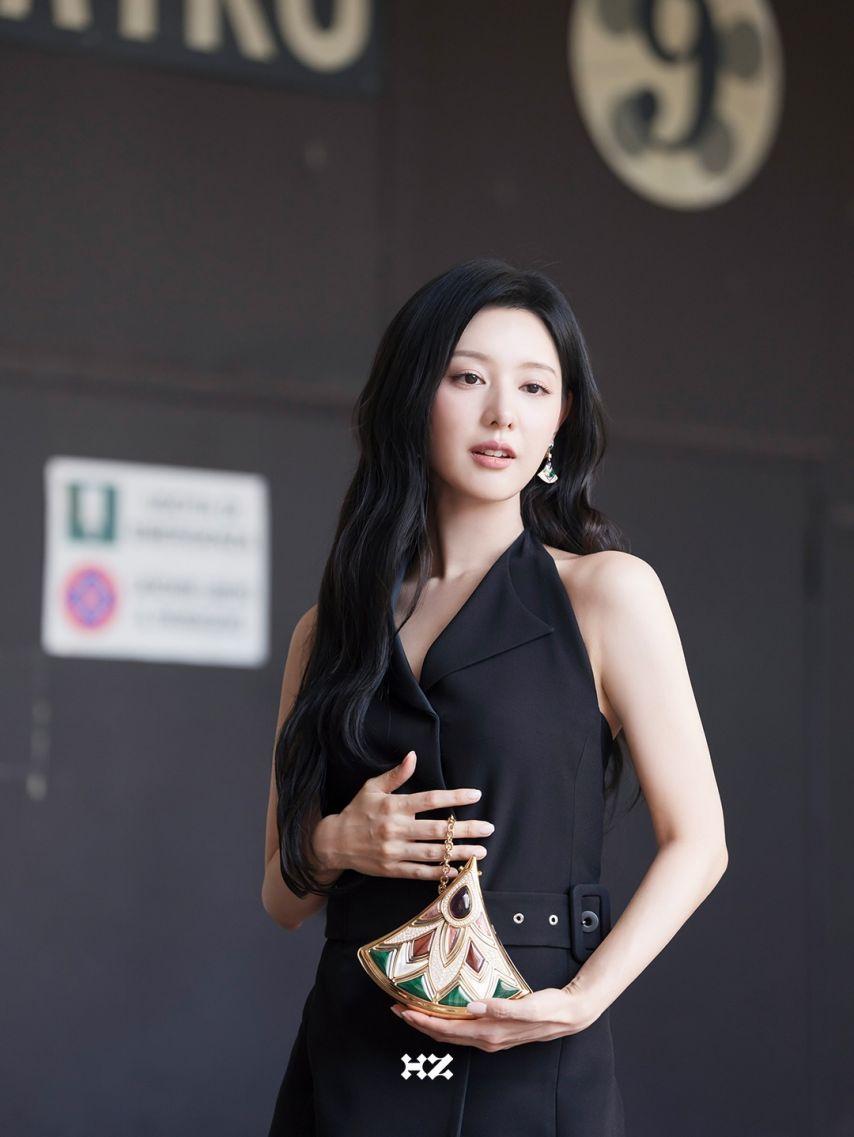 김지원 불가리 비하인드4