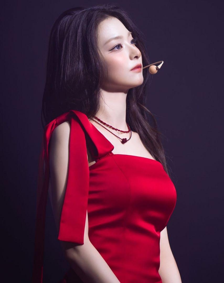 프로미스나인 (fromis_9) 이나경11