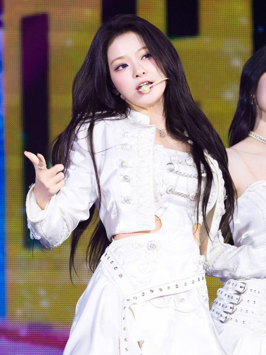 프로미스나인 (fromis_9) 이나경4