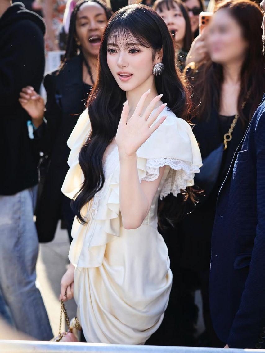 MEOVV (미야오) 안나11