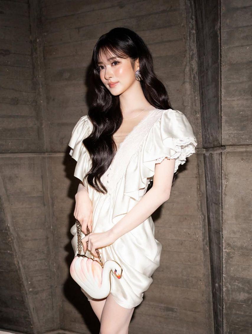 MEOVV (미야오) 안나21