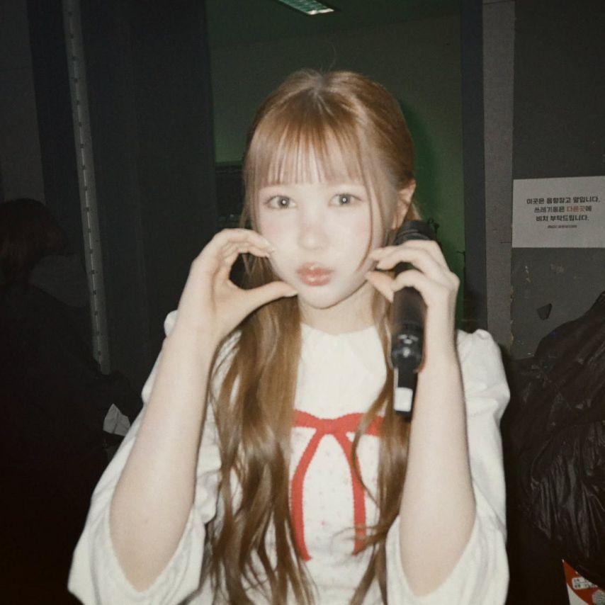 하츠투하츠 (음악중심 FD 인스타)19