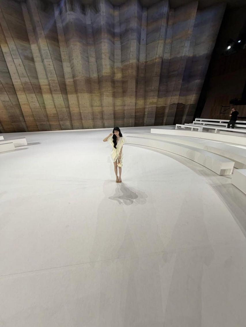 MEOVV (미야오) 안나11