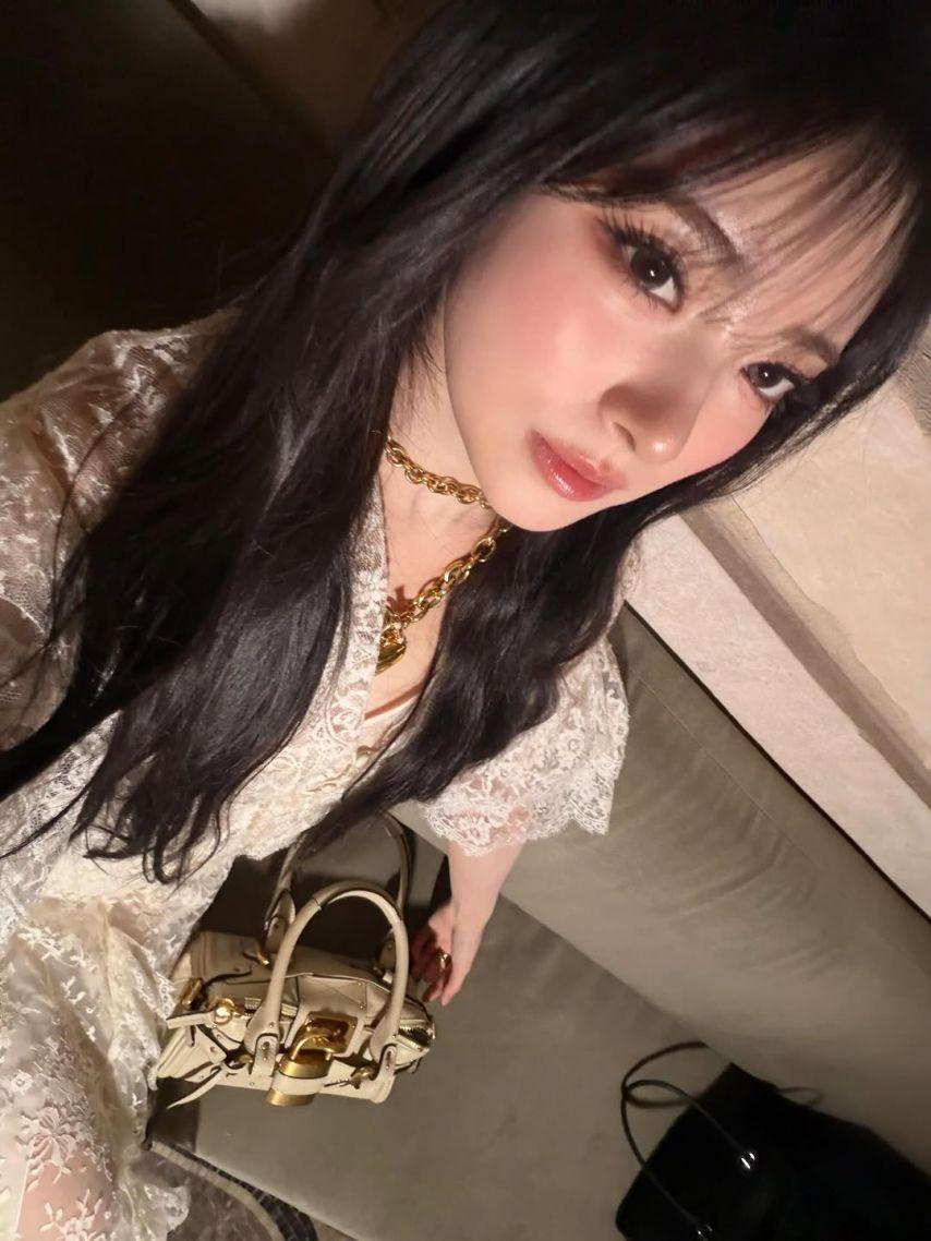 MEOVV (미야오) 안나14