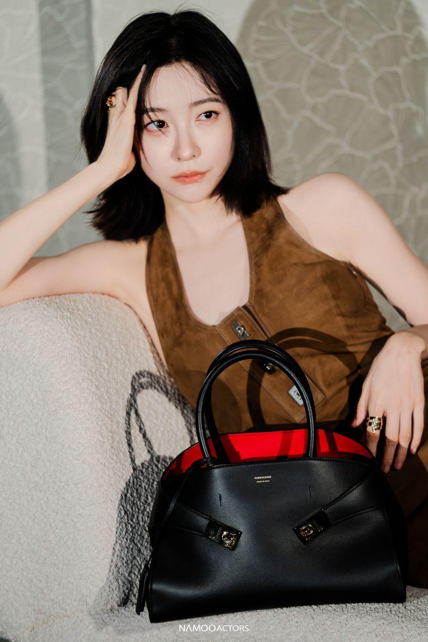 박지현 엘르x페라가모 화보 비하인드21