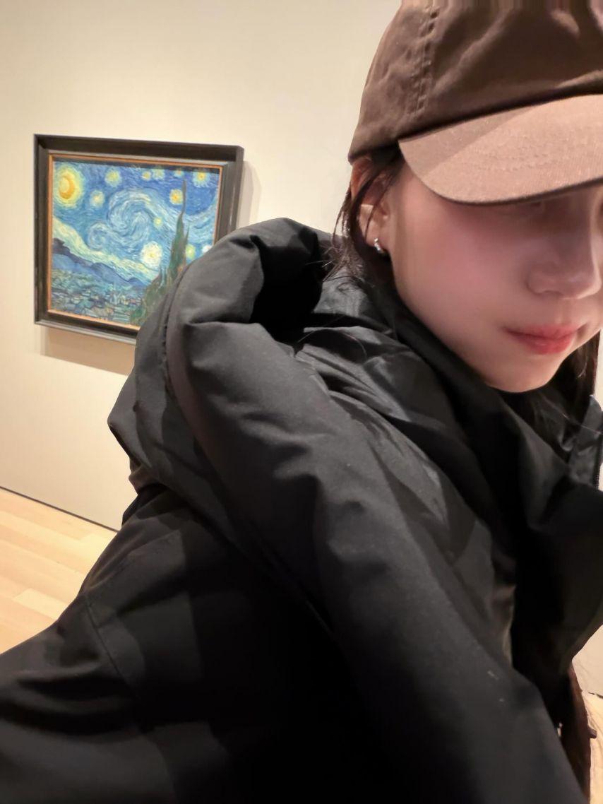 엄지 VIVIZ비비지 인별11