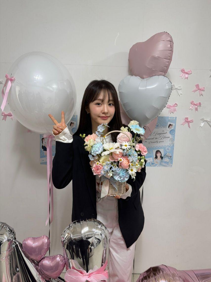 나나 WOOAH우아 릴스 등 010309 생일 | 우연 소라 루시 민서11