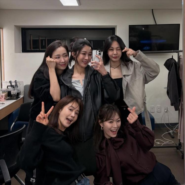 유리 소녀시대 인별 with 정우연 김려원 이경미 한지은 The WASP13