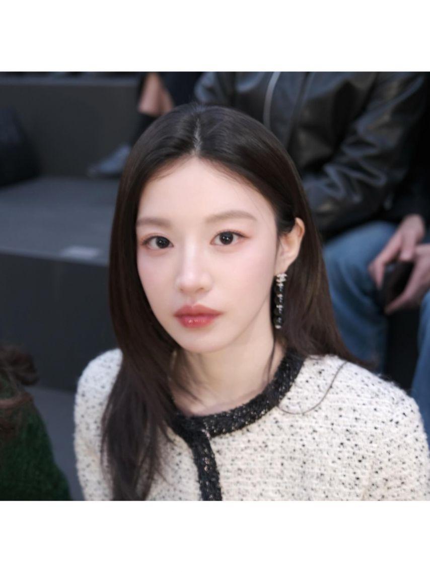 고윤정 인별 등 샤넬쇼 파리/ with 제니15