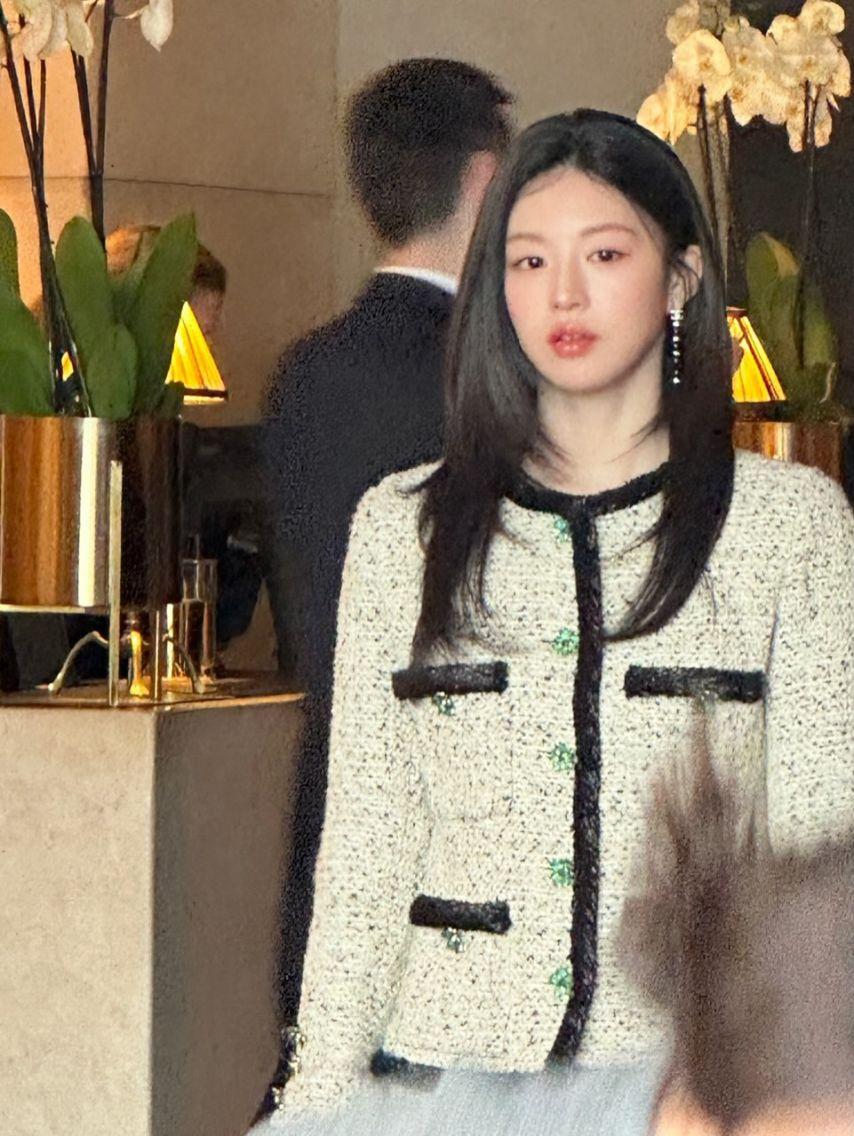 고윤정 인별 등 샤넬쇼 파리/ with 제니9