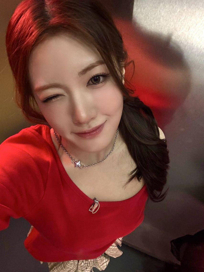 앳하트 봄, 서현5