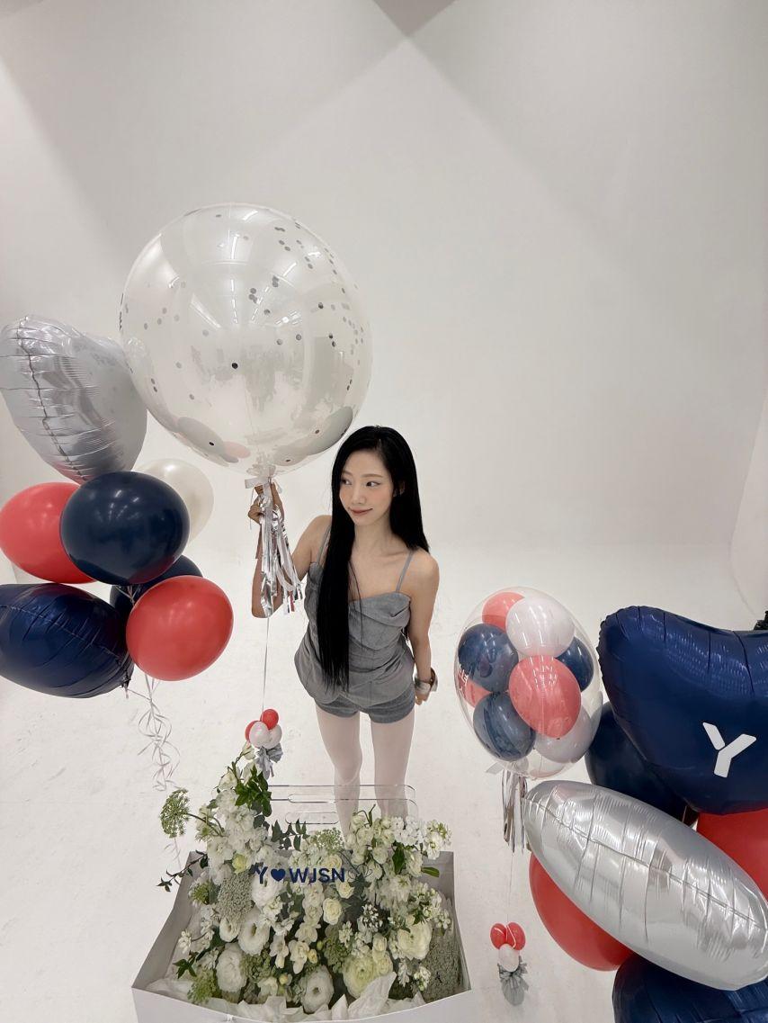 우주소녀 Y매거진/ 여름15