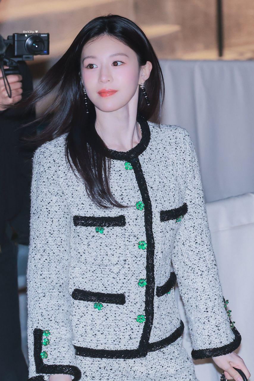 고윤정 샤넬공식인별 & 260309/ 260311 입국2