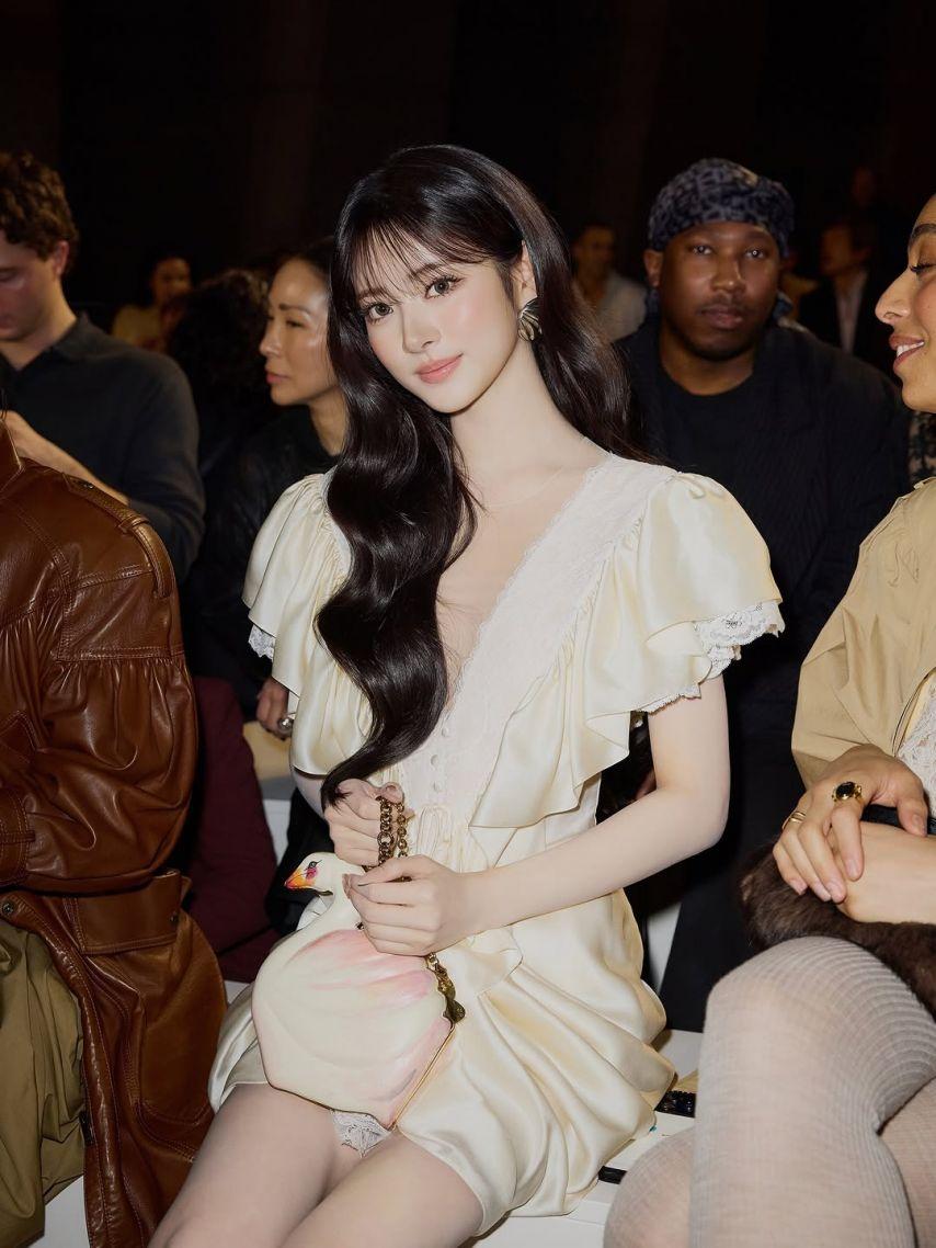 MEOVV (미야오) 안나8