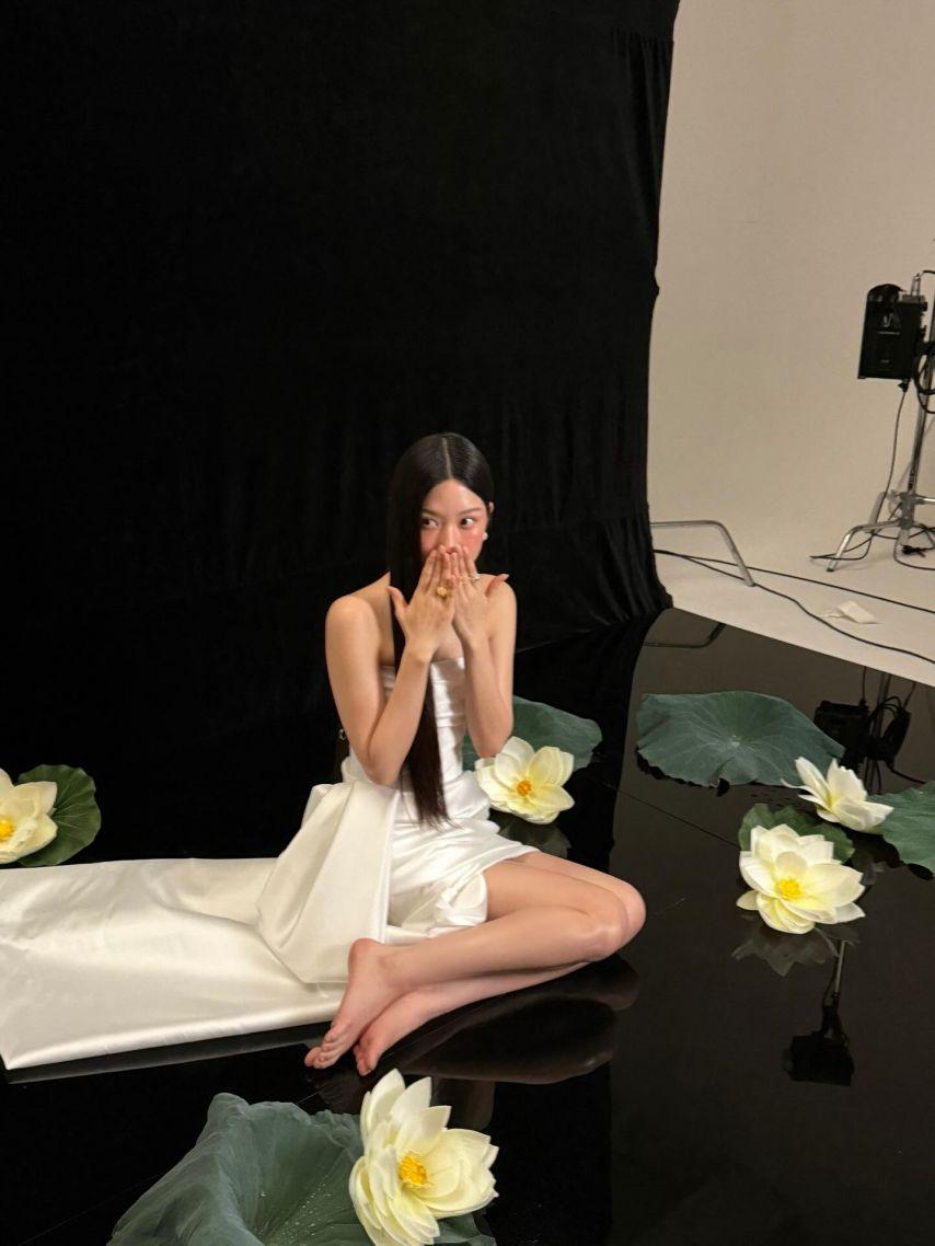 문가영 인별/ BAZAAR바자/ 랙앤본2