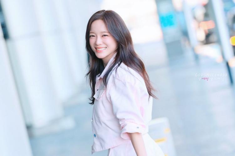 김세정 260313 출국3