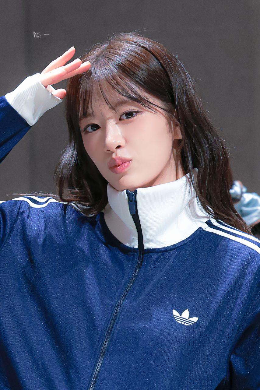 아이브 안유진 (6pics 추가)1