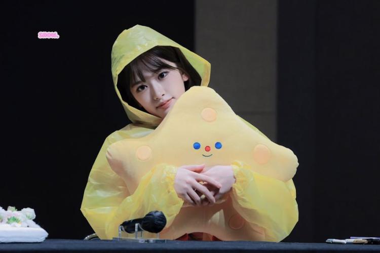 아이브 안유진 (6pics 추가)6