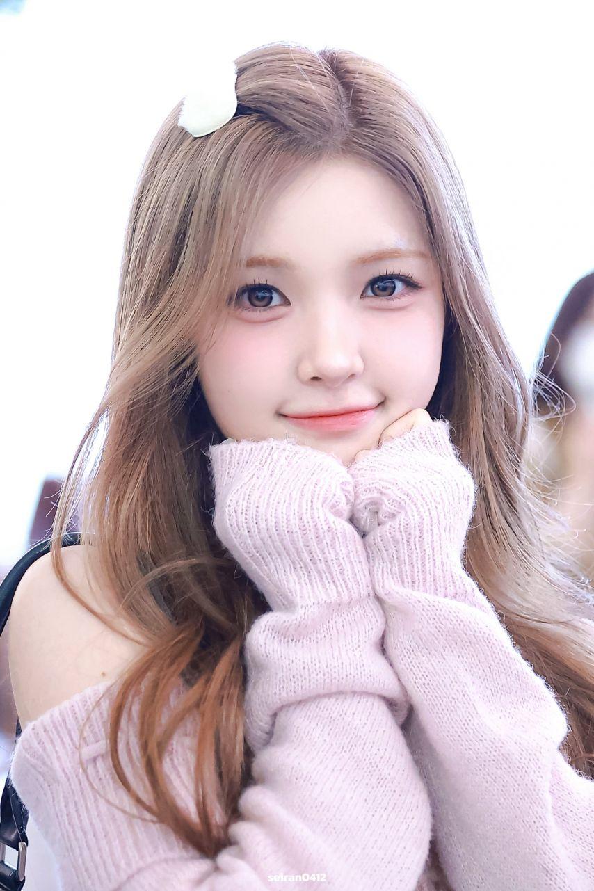 오늘 출국하는 유하 (하츠투하츠)10