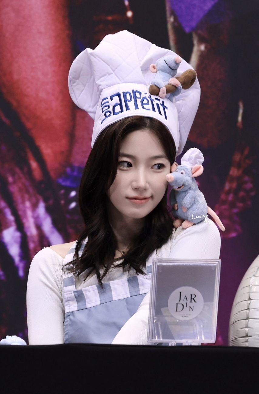 르세라핌 카즈하8