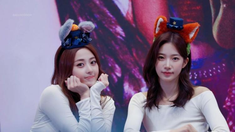 르세라핌 카즈하 허윤진4