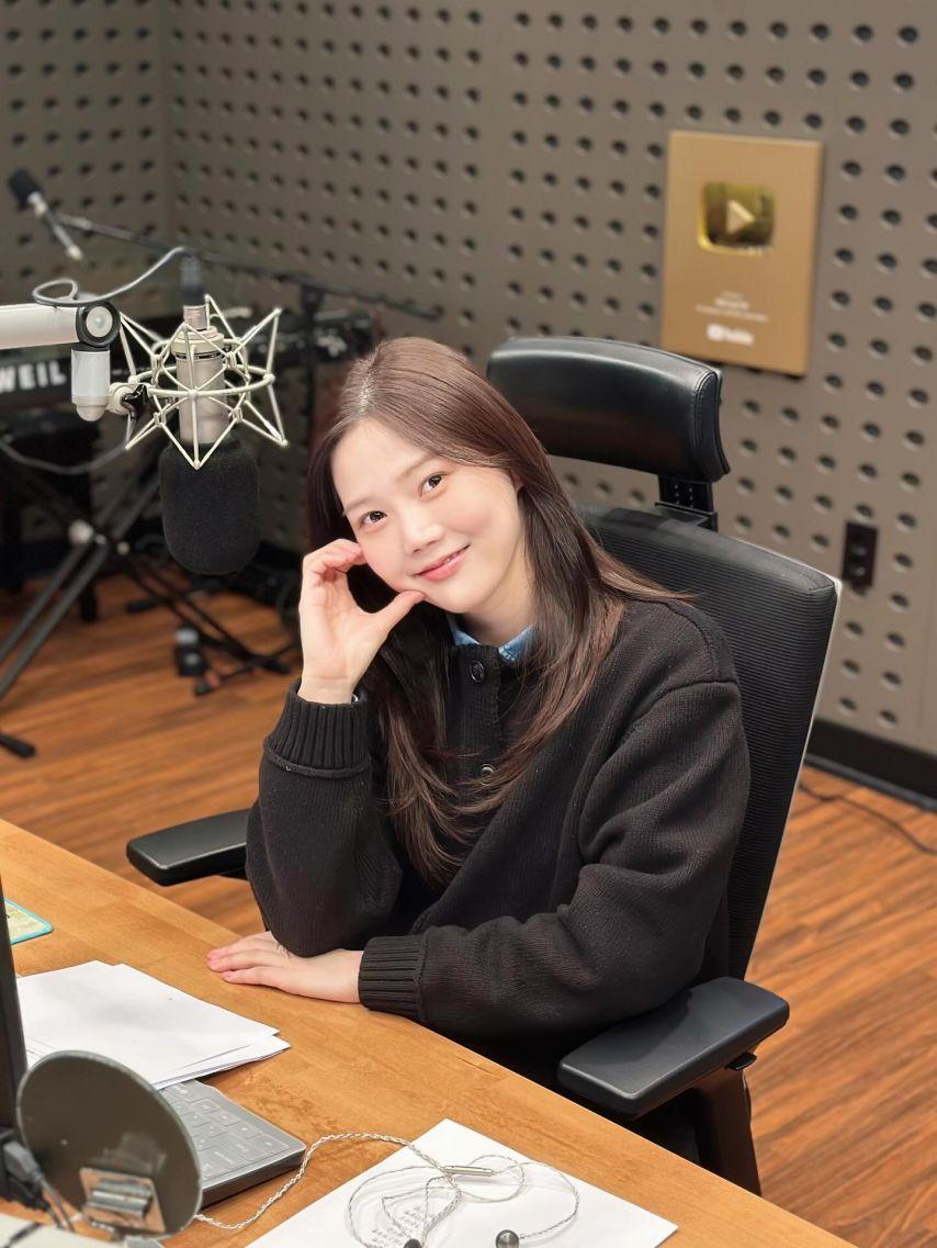 효정 오마이걸 with 윤하 볼륨을높여요2