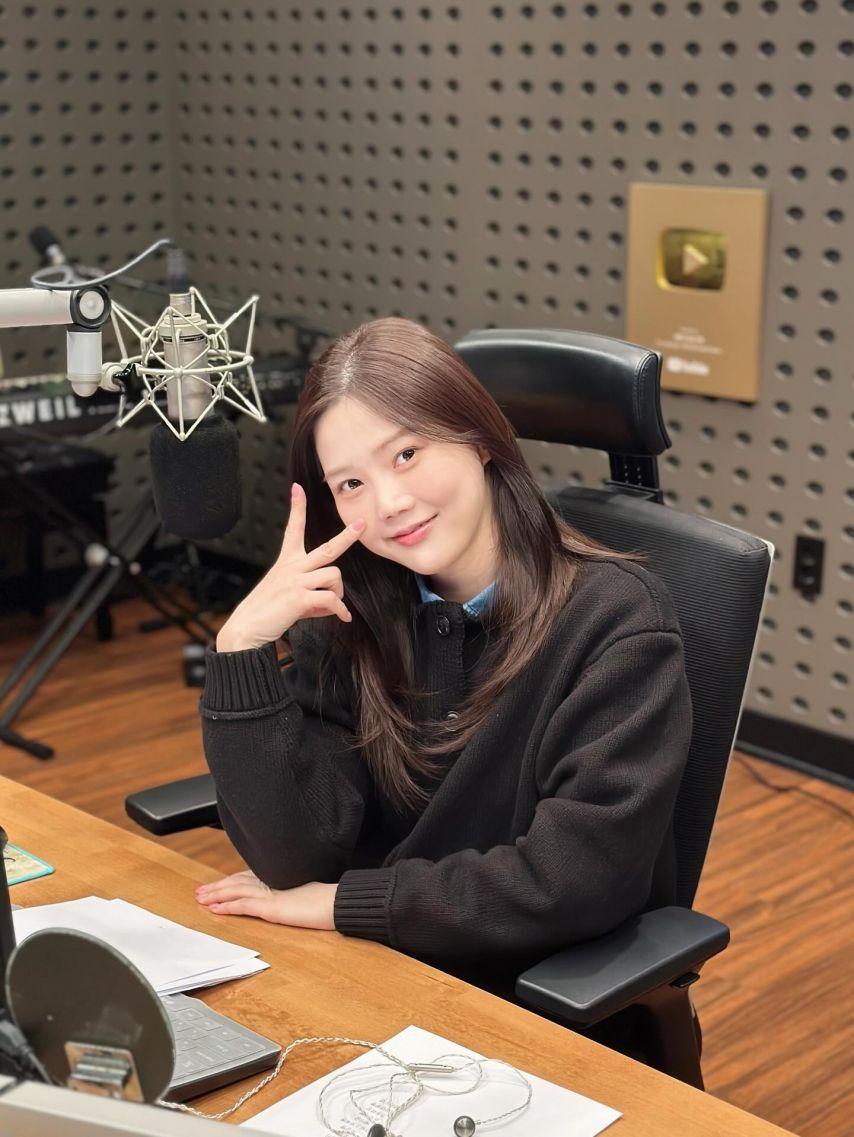 효정 오마이걸 with 윤하 볼륨을높여요3