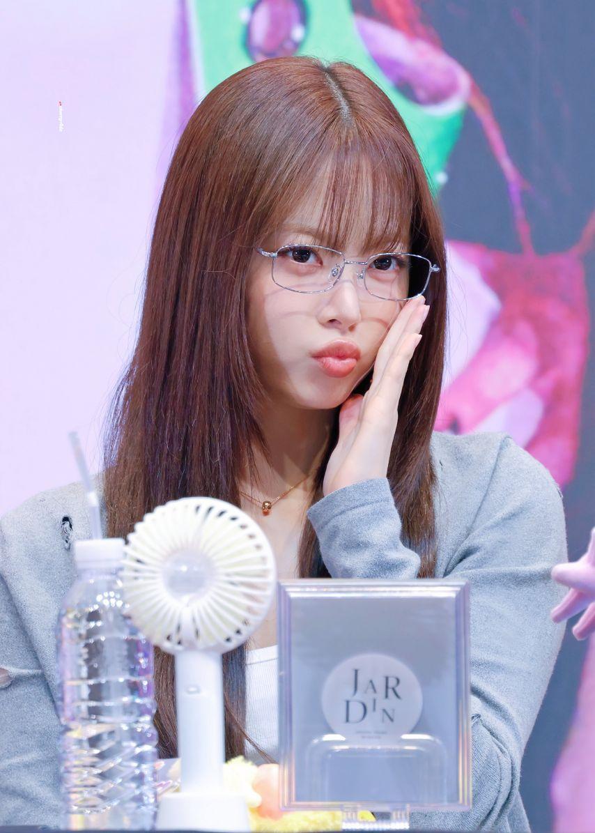 르세라핌 홍은채2