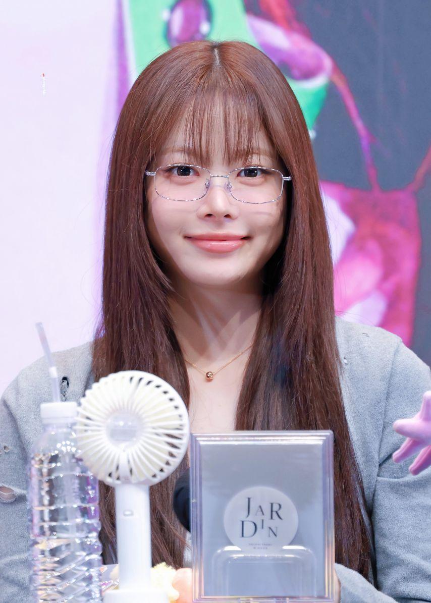 르세라핌 홍은채3