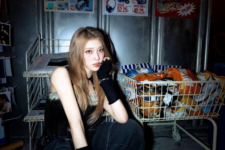 Kep1er l Concept Photo 1  Kep1er The 8th Mini Album [CRACK CODE]4