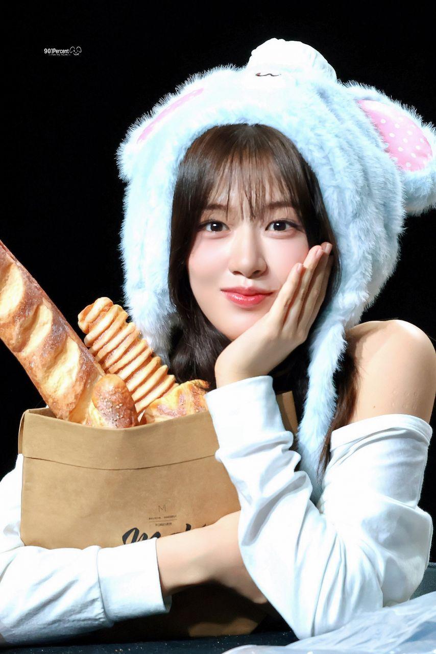 아이브 안유진5