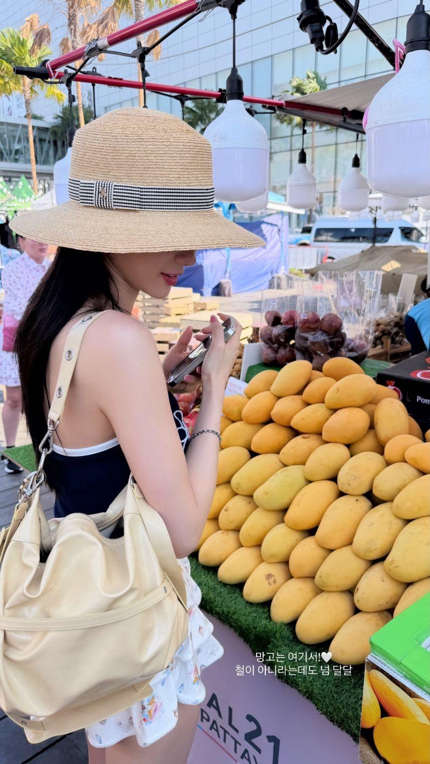경리 인별& with 최예나1