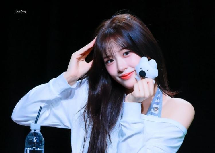 아이브 안유진7