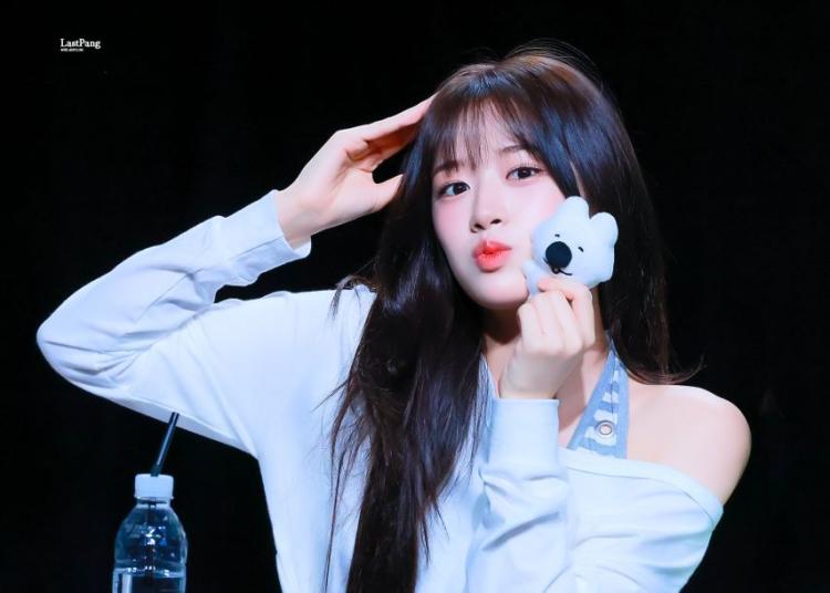 아이브 안유진9