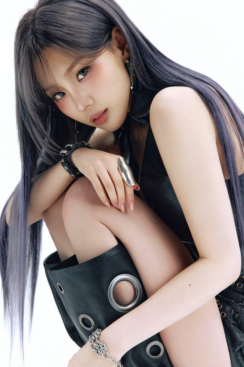 Kep1er l Concept Photo 211