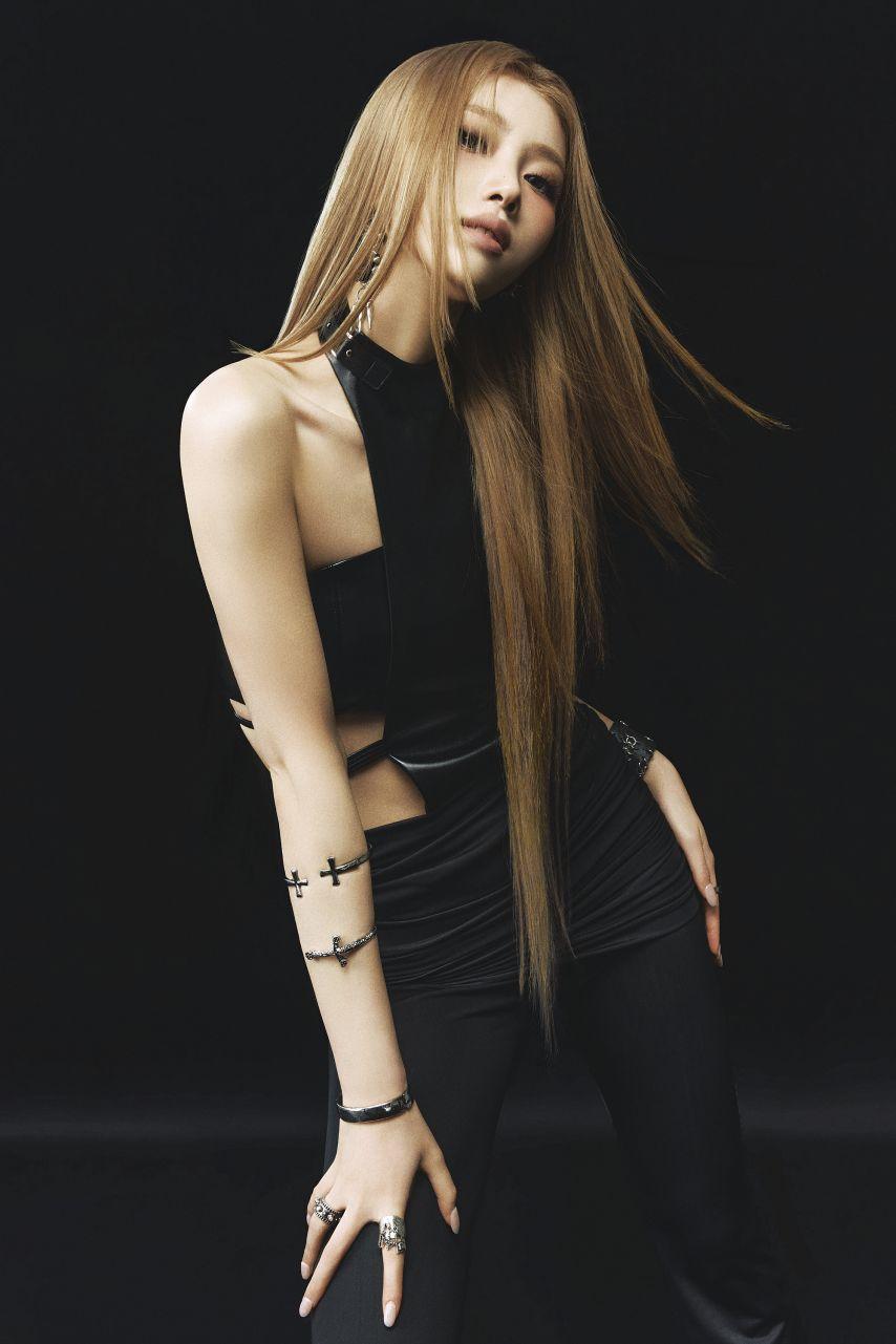 Kep1er l Concept Photo 24