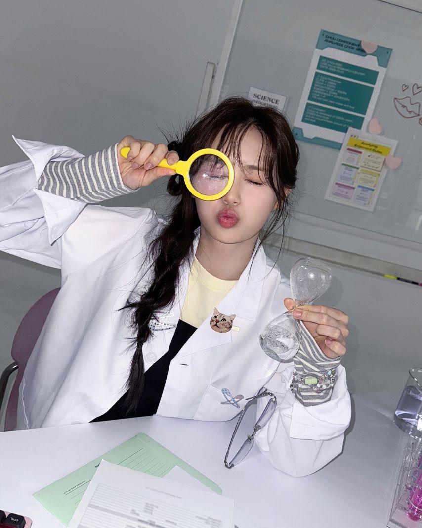 츄 2026 시즌그리팅 촬영 비하인드48