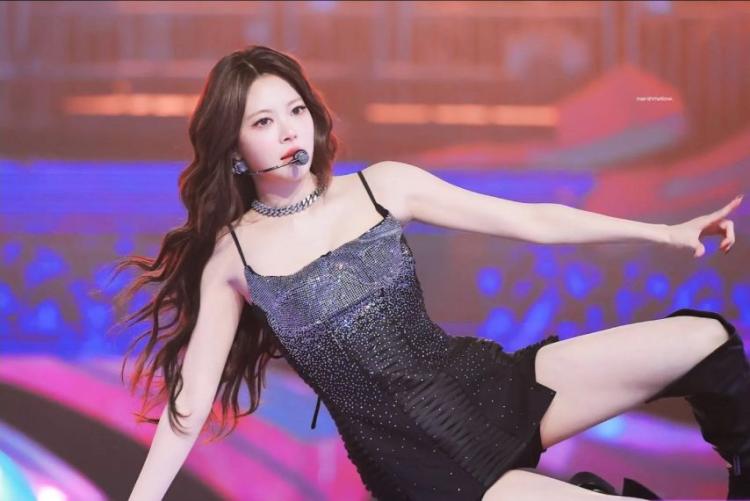 르세라핌 홍은채1