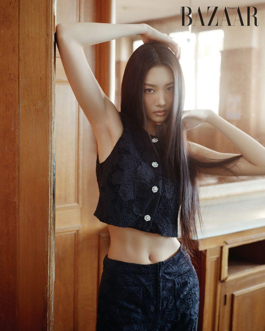 미야오 가원, 산드로(SANDRO) 하퍼스 바자 4월호 화보.JPG1