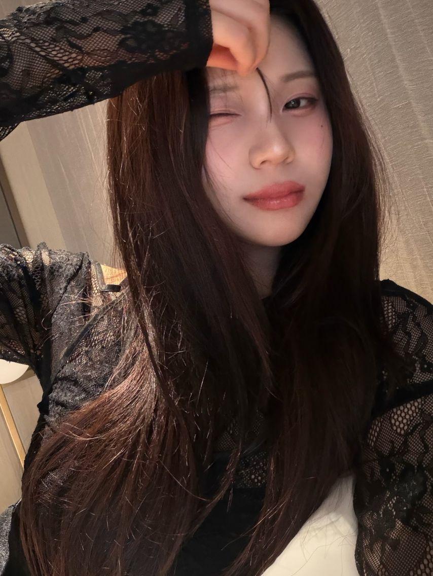 엄지 VIVIZ비비지 인별0