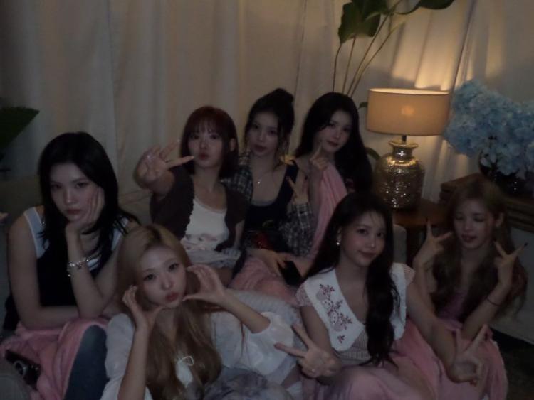 하츠투하츠 예온 위버스1