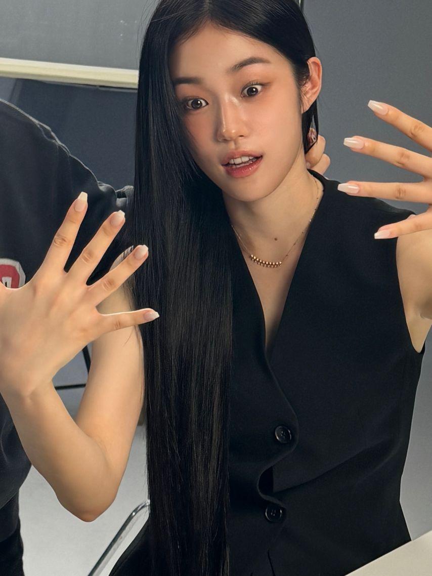 노윤서 인별 어노브8