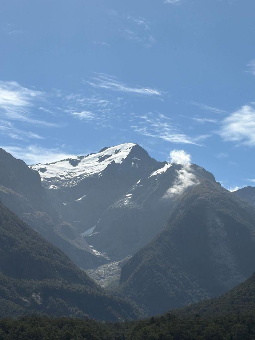 김민하 김설현 신은수/ 설현 인별14
