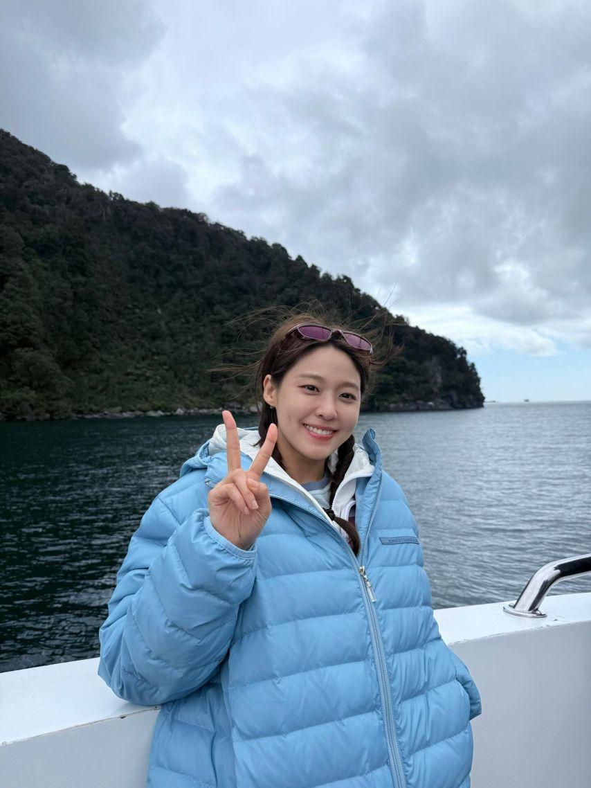 김민하 김설현 신은수/ 설현 인별6